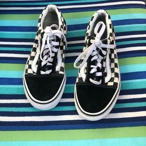 Vans checkered lace up sneakers *sold*